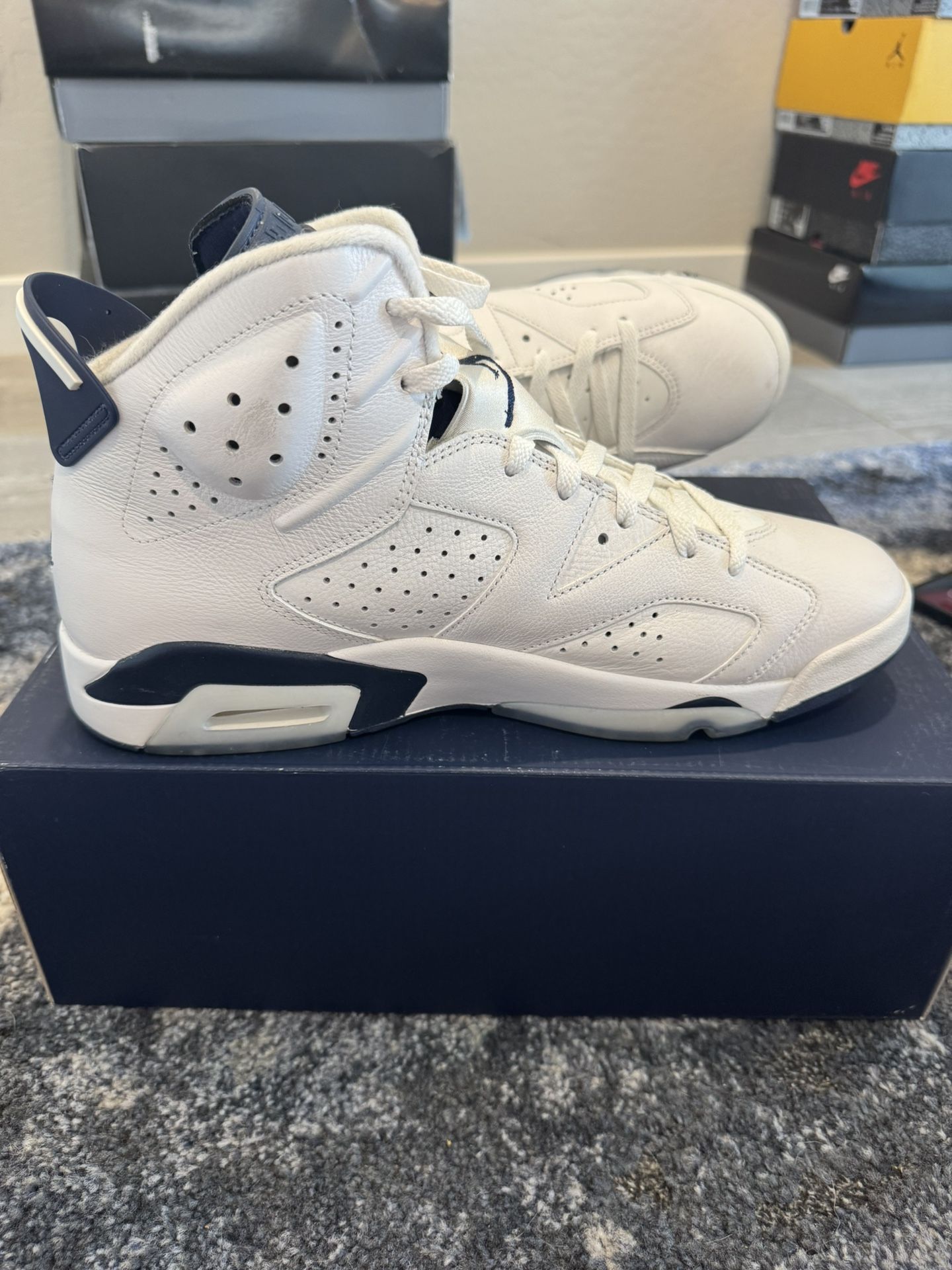Air Jordan 6 Midnight Navy Size 12