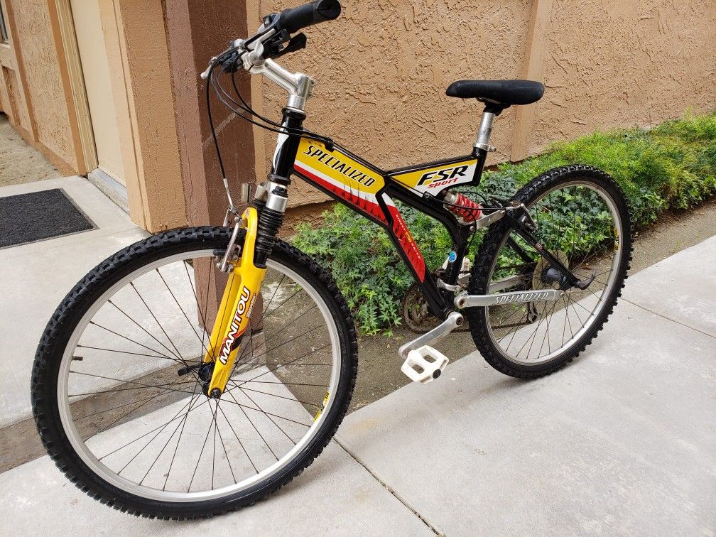 SPECIALIZED MOUNTAIN BIKE FULL SUSPENSION TIRE 26