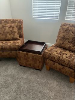 Lazy boy armless chairs.