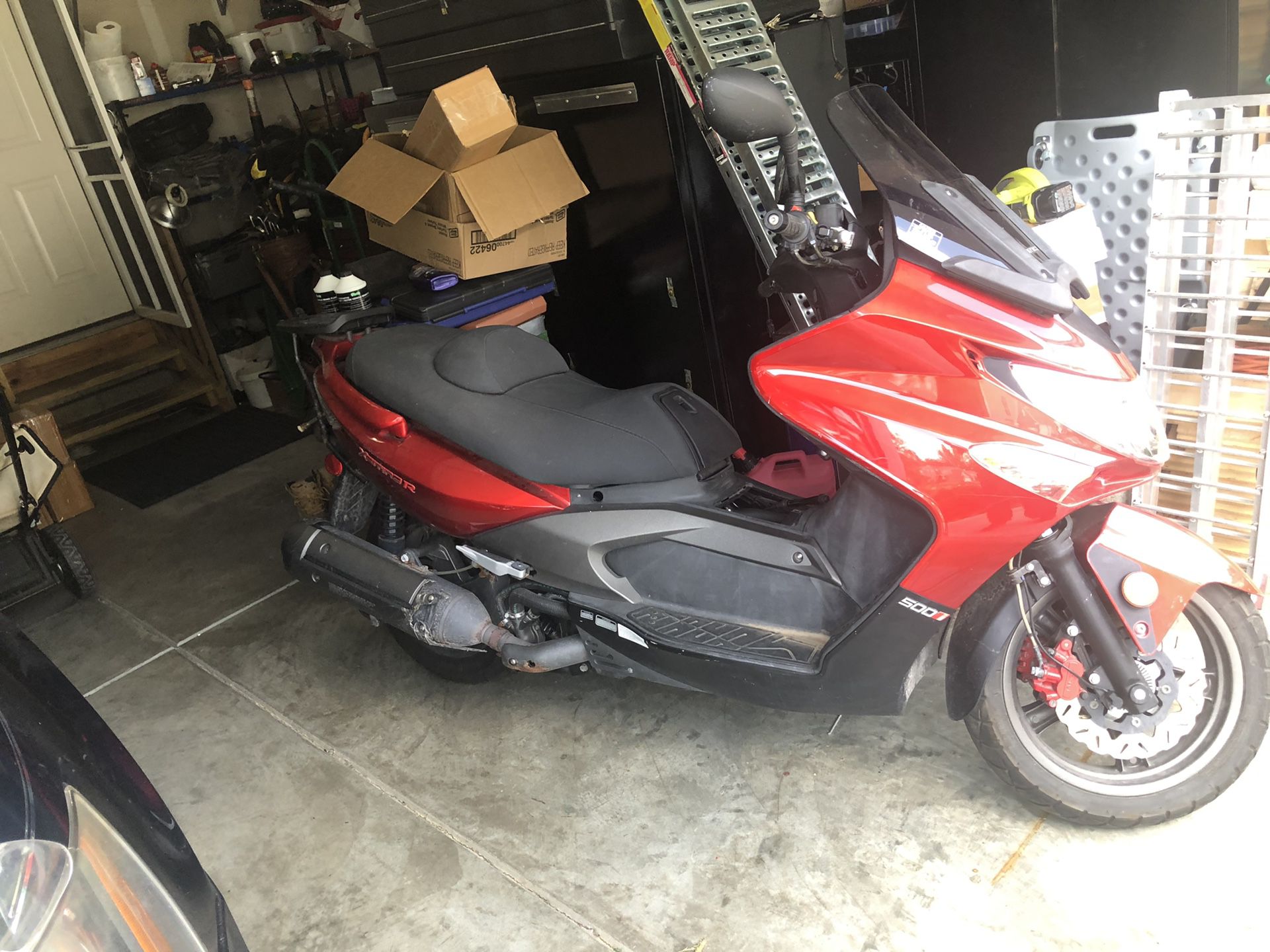 2010 Kymco 500 RI scooter No title 11,000 miles