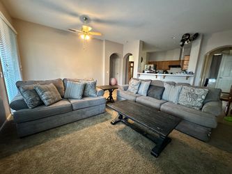 2 couches 2 tables $200 (OBO)