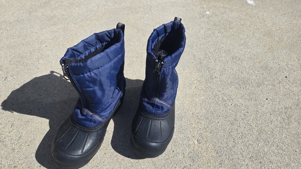 Boys /Girls Snow Boots, Small, Size 13,Great!