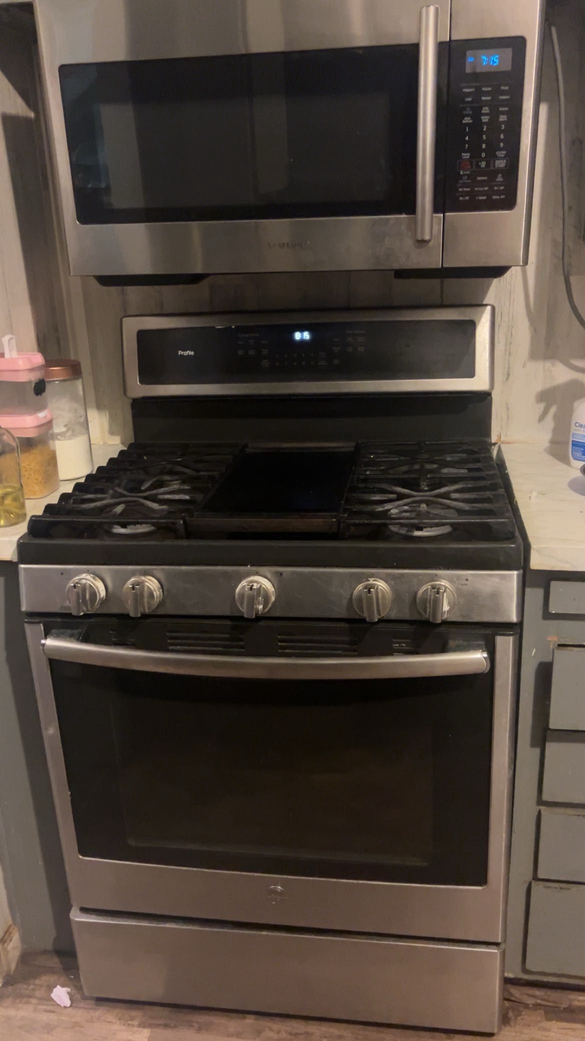 Micro Wave Oven Stove And Washer Dryer