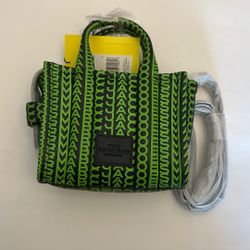 Marc Jacob’s Crossbody Black And Green