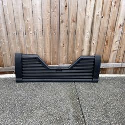 Louvered Tailgate for 5th Wheel