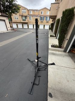 SKLZ Hit-A-Way is a solo batting and swing trainer