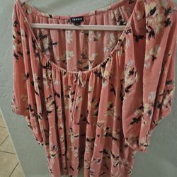 Torrid Size 6 shirt/blouse