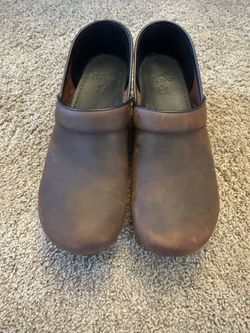 Men’s Dansko Shoes