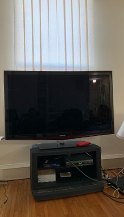 Samsung 55 inch flat screen TV. Works great!