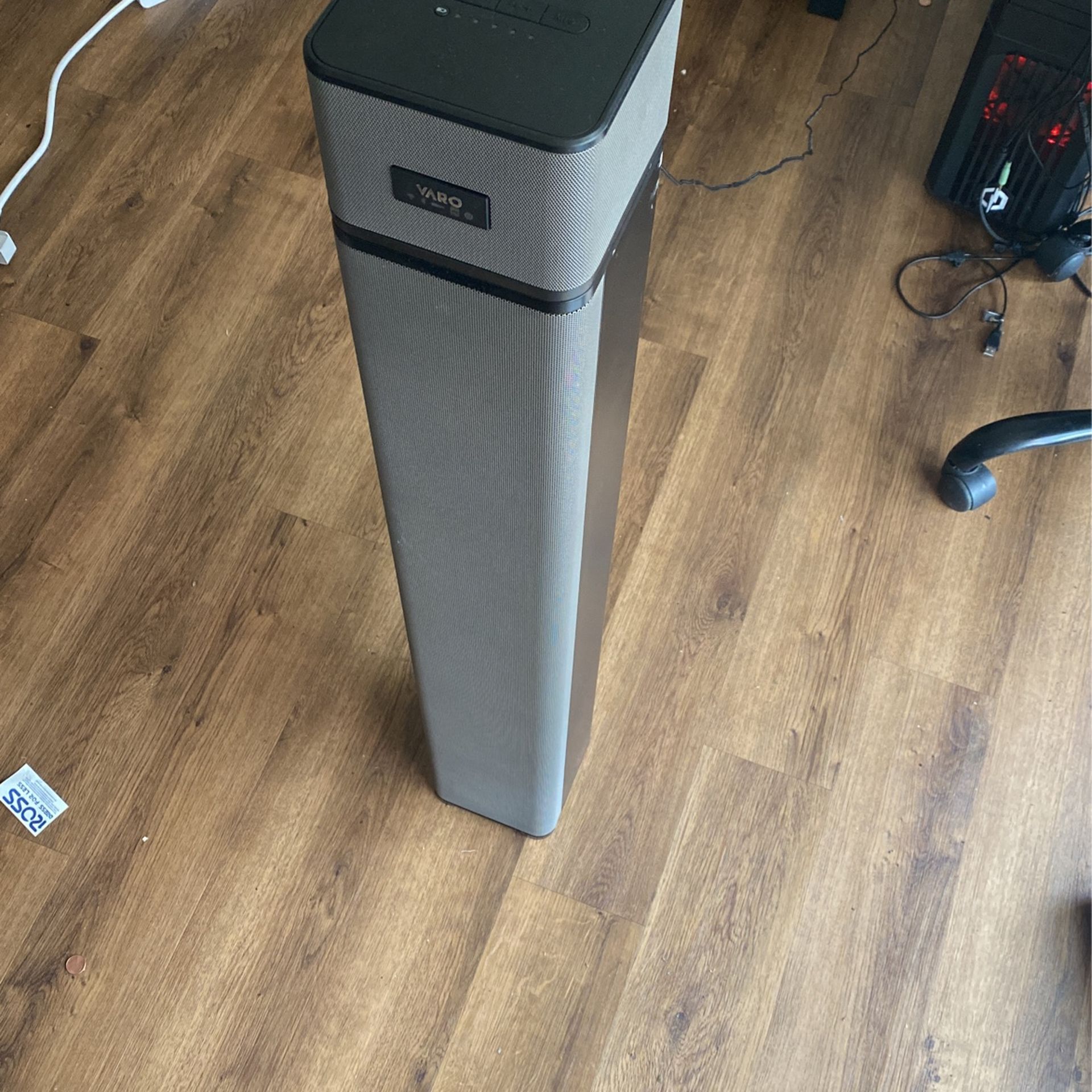 Varo Cube tower With Bluetooth Speaker