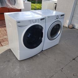 Washer And Gas Dryer 