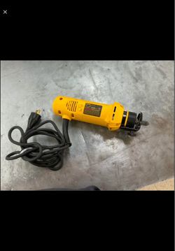 DeWalt dw660 cutout tool