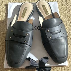 louise et cie black leather slip-on loafer mules