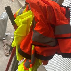 Safety Vest 🦺 FREE 