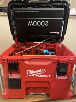 Milwaukee Batteries & Power Stations
