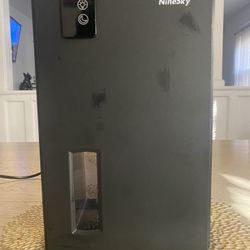 Dehumidifier! | NineSky | 1000 Sq.ft Coverage!