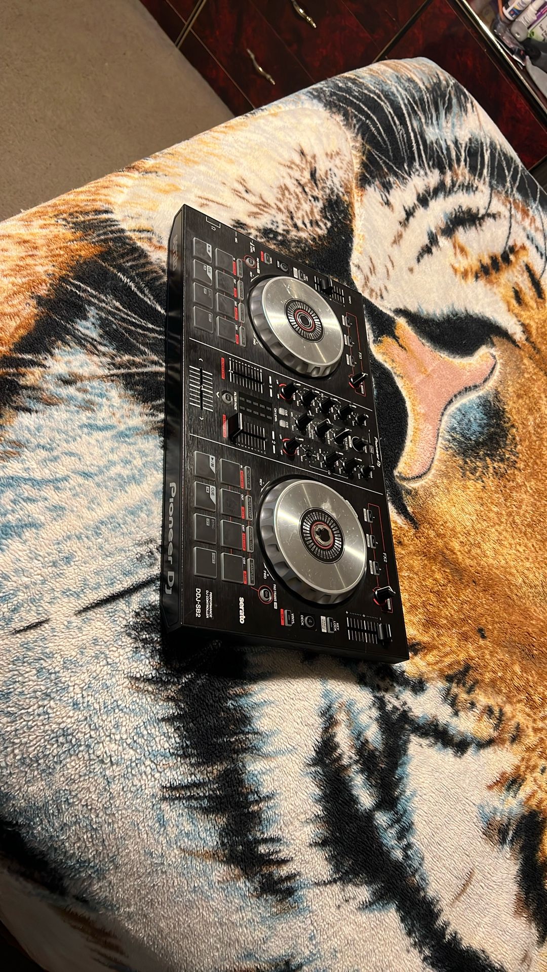 Ddj Sb2