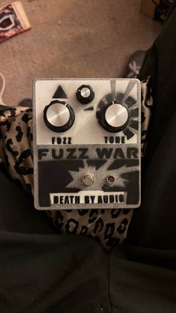 Death By Audio Fuzz War