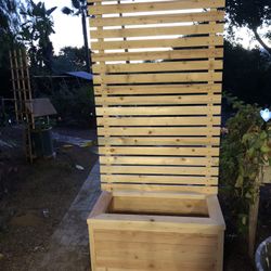  Planter Box With Lattice