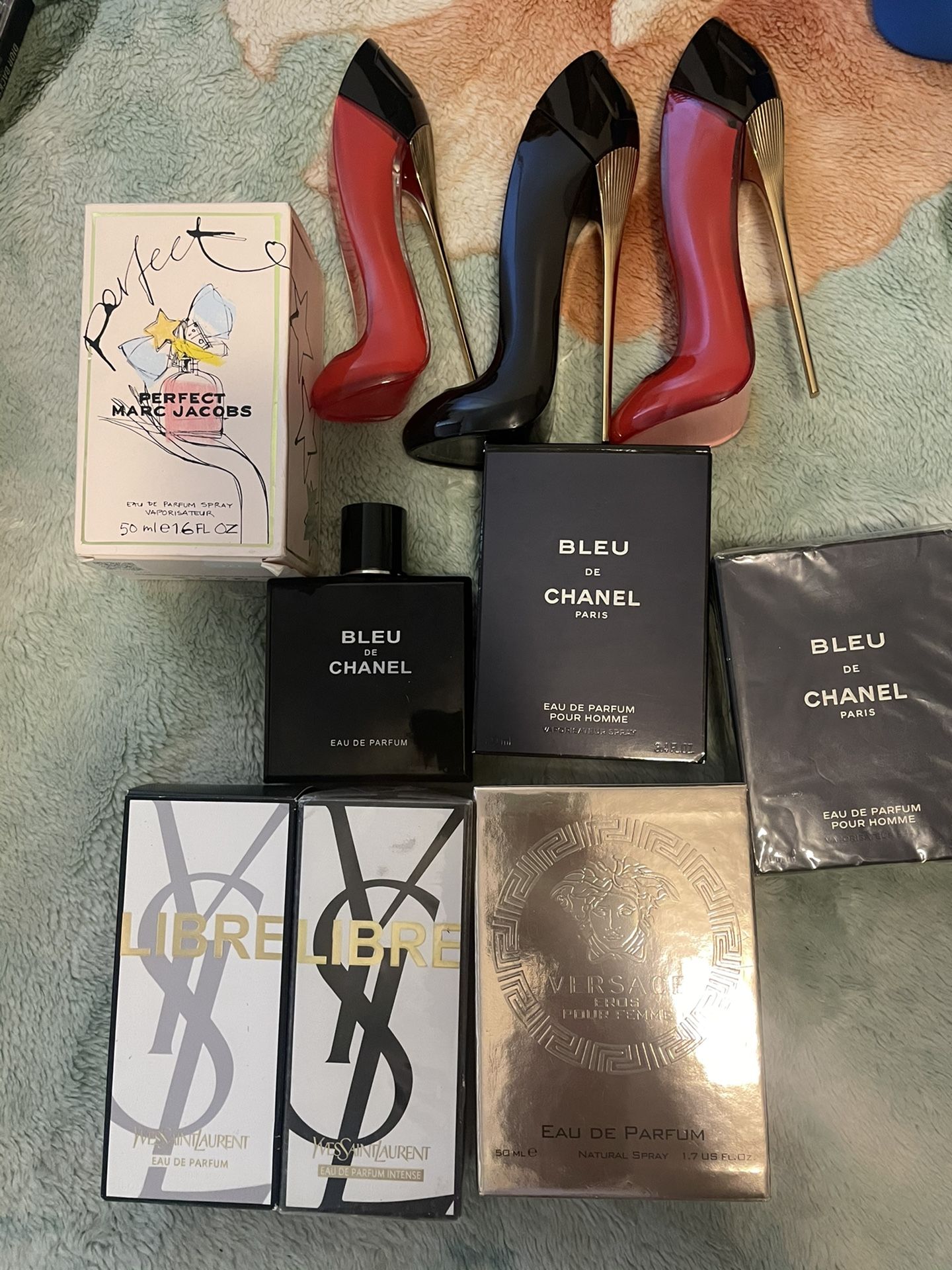 Women’s Perfumes / Men’s Colognes