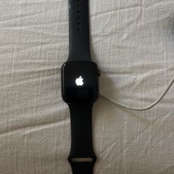 Apple Watch Series 5 