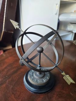 Metal decorative artillery sphere