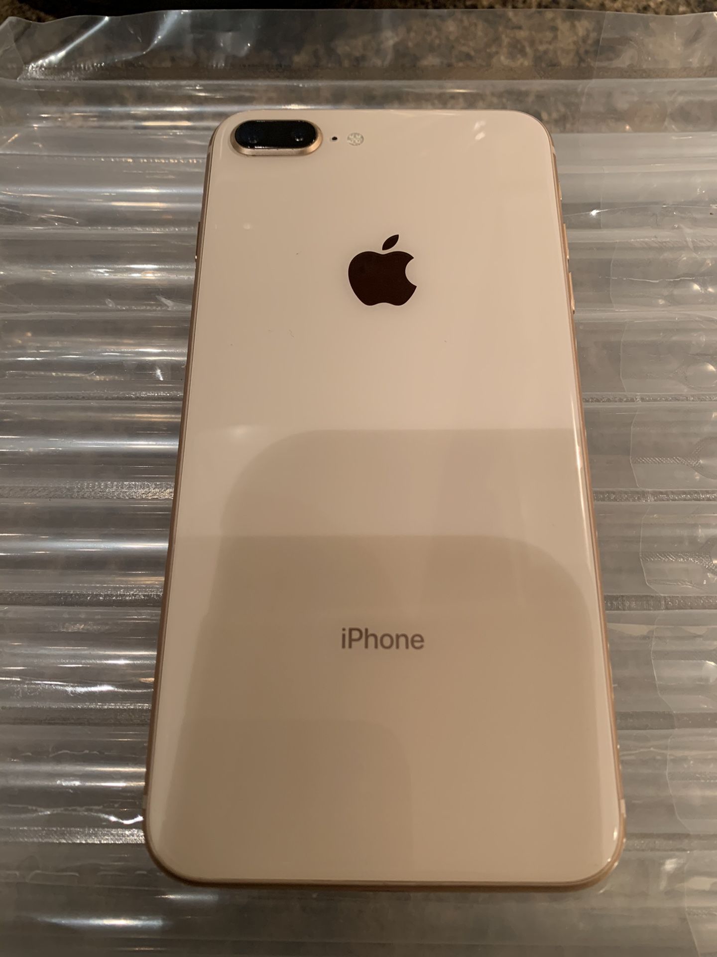 Apple iPhone 8 Plus - 64GB - Gold Factory Unlocked A1864 (CDMA & GSM)