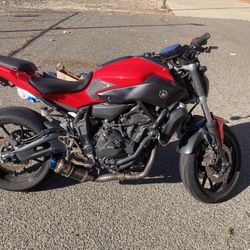 Yamaha FZ07 2017