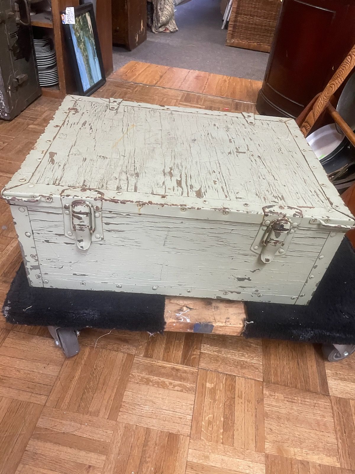 Vintage rustic trunk chest storage 17 by 24 by 10