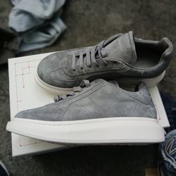 Alexander McQueen Sz 10.5