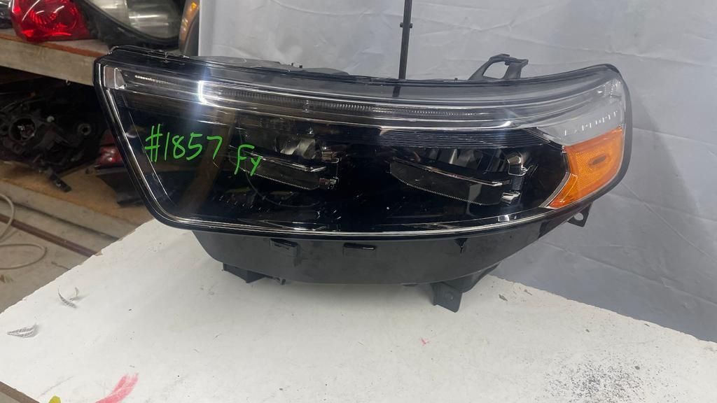 2020-2022 Ford Explorer Headlight Left Side