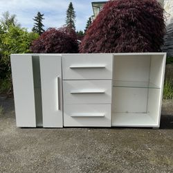 Dining Room Cabinet/Sideboard/Server