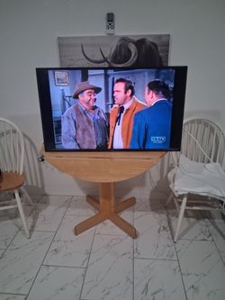 Vizio smart TV needs only a remote 44 inch