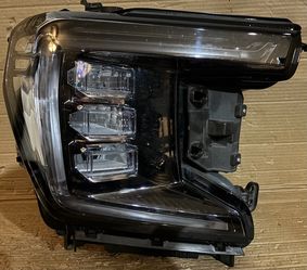 2021 2022 2023 2024 GMC YUKON DENALI RIGHT SIDE HEADLIGHT OEM