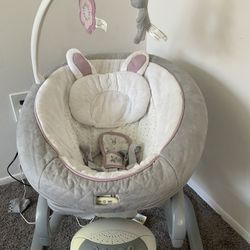 Graco Soothe My Way Swing