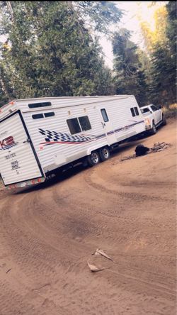 Toy Hauler 27ft