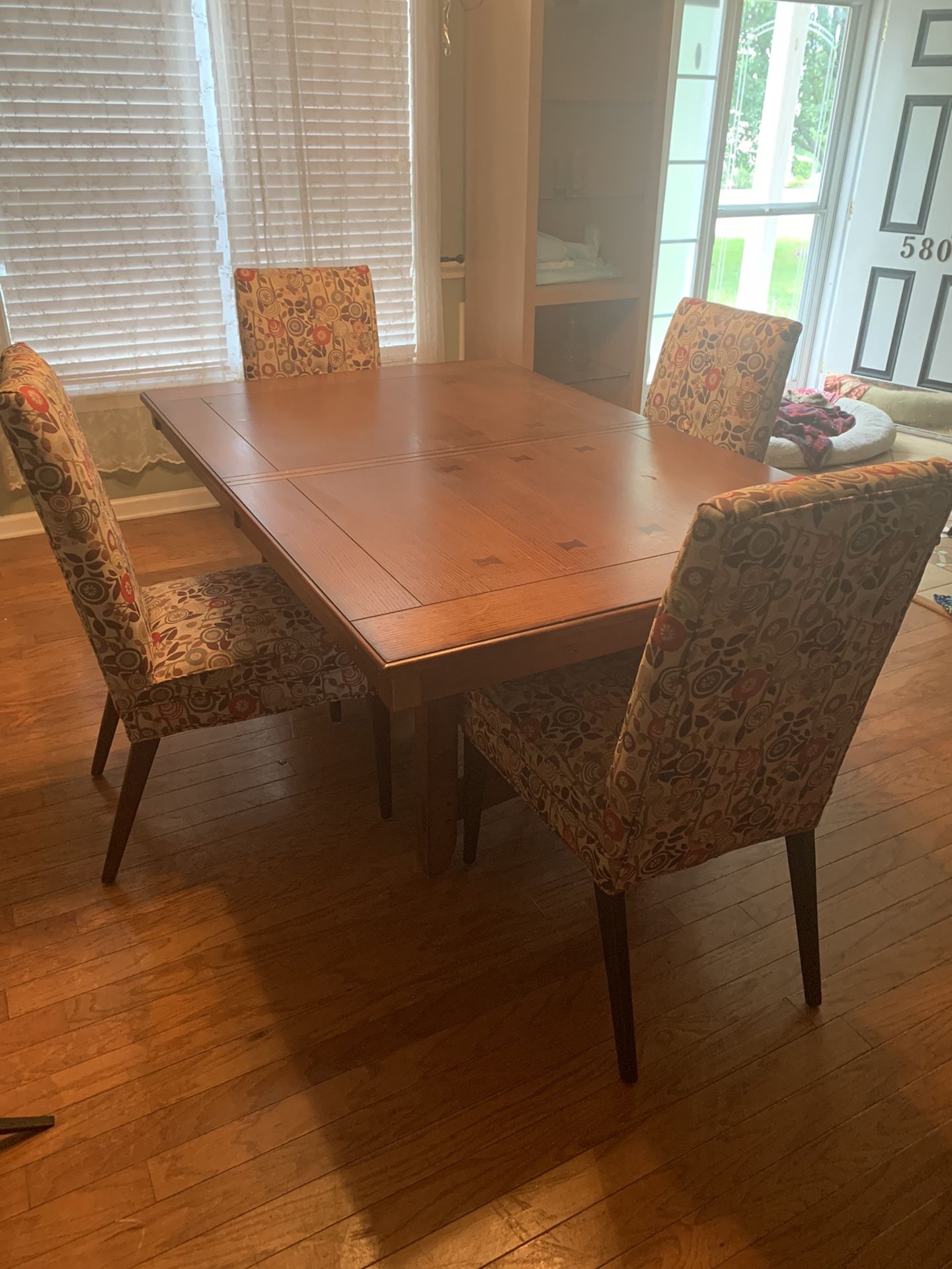 Dining Table And Six Chairs 