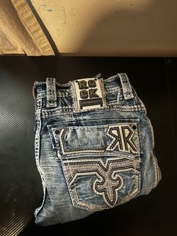 Rock Revival blue wash size 34 by 30