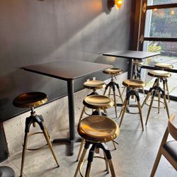 Barstools And Bar Table