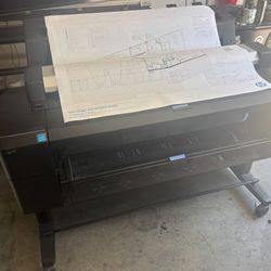 HP DesignJet T2530 36-Inch Printer + Scanner – Excellent Condition