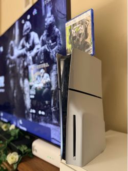 Excellent condition PlayStation 5 Slim Disc 1TB console  FPS bundle