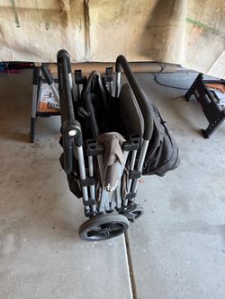Larktale folding wagon