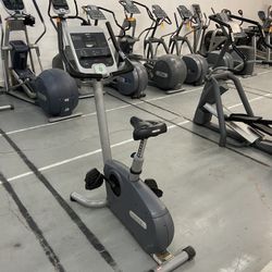 Precor 842i C842i Experience Upright Stationary Exercise Bike