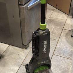 Bissell Carpet Cleaner 