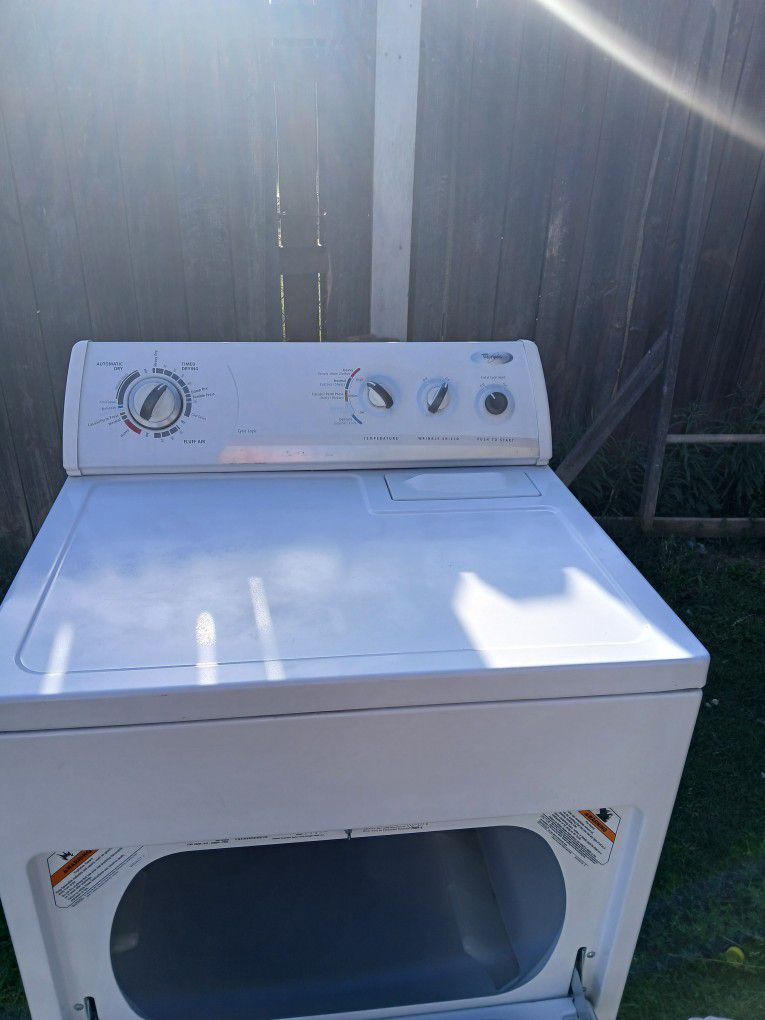 Whirlpool gas dryer with 3-month warranty delivery available  