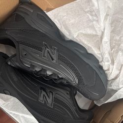 New Balance 1000 Triple Black