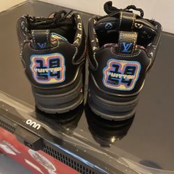 Lv