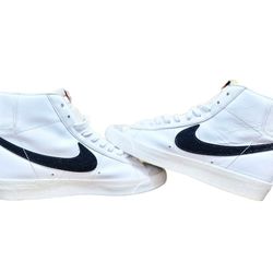 Size 9.5 - Nike Blazer Mid 77 Vintage White