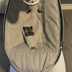 Mamaroo Baby Swing