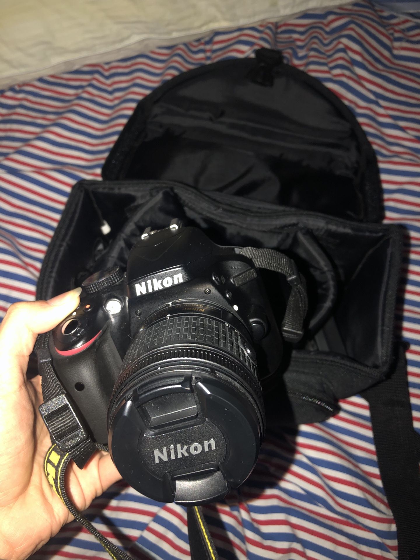 Nikon D3300 Starter Pack